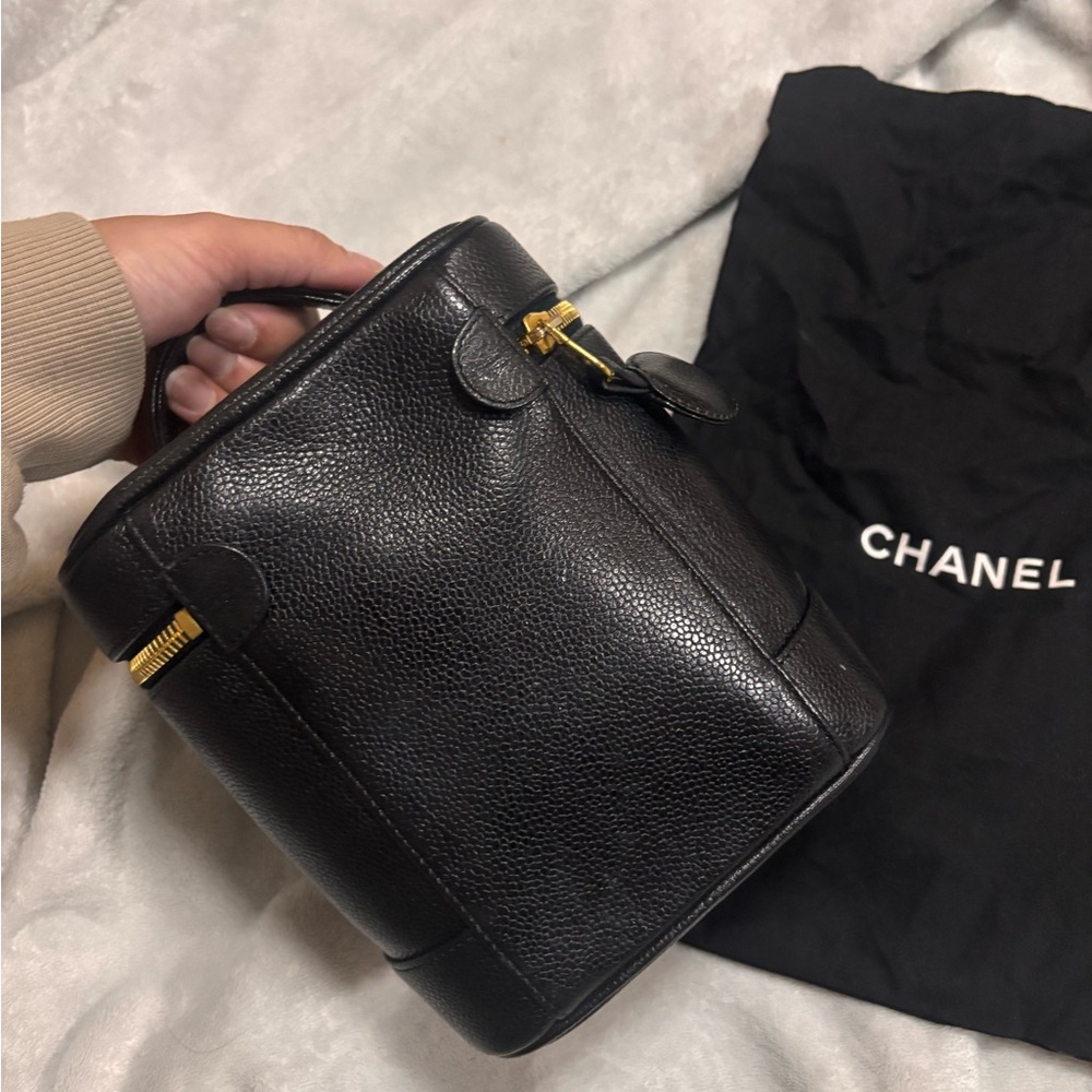 CHANEL Black Leather Cosmetic Case - Picture 5 of 10